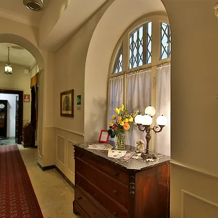 住宿加早餐酒店 Alibrandi Palace 3*