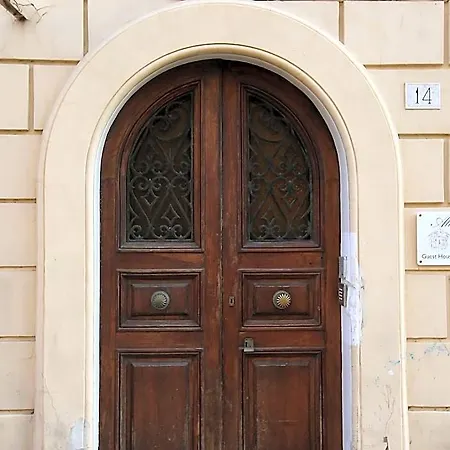 Alibrandi Palace