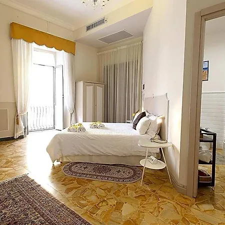 Alibrandi Palace Bed and Breakfast Civitavecchia