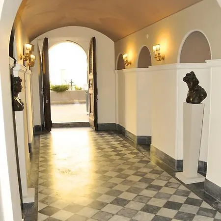 Frühstückspension Alibrandi Palace 3*