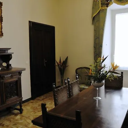 Alibrandi Palace Bed and Breakfast 3*