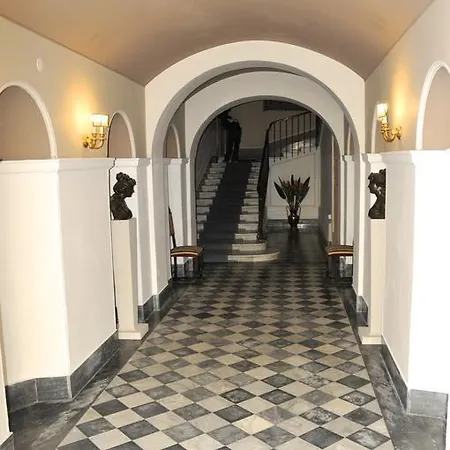 Alibrandi Palace 2* Civitavecchia