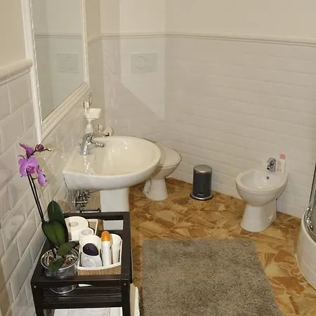 Alibrandi Palace Bed and Breakfast Civitavecchia