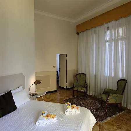 Frühstückspension Alibrandi Palace 3*